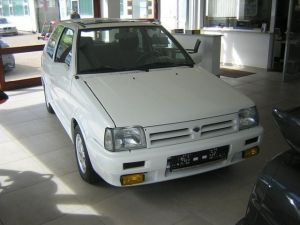 Nissan Micra Super S (1991).jpg