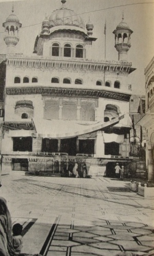 Akal Takhat Sahib in 1900.jpg